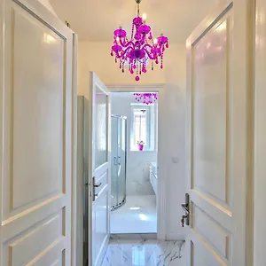 collins-amethyst-center.pula-hotels.org/