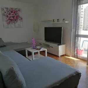 Petra Apartament Pula