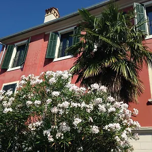 https://rovinjs-flowers-apartments.in-istria.net